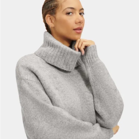 NWT UGG Women’s Lylah Rollneck Sweater. S - Picture 3 of 12